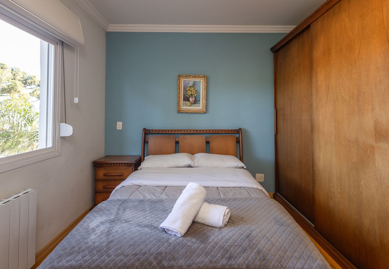 Apartamento em Gramado - Apto 2 dormitórios (1 suíte) junto ao centro