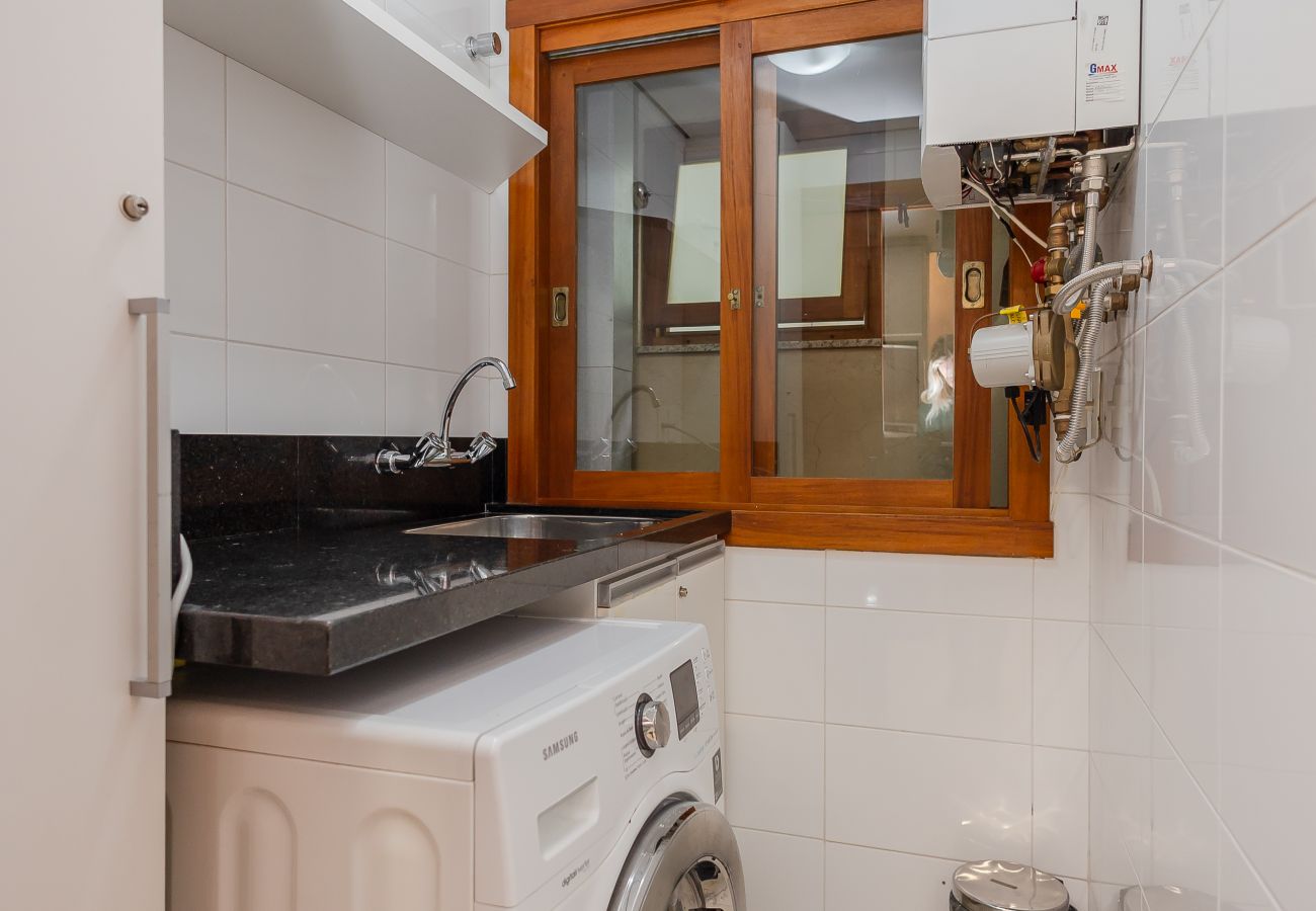 Apartamento em Gramado - Alto Padrão 2 dorm (1 suíte), a 150 m da R Coberta