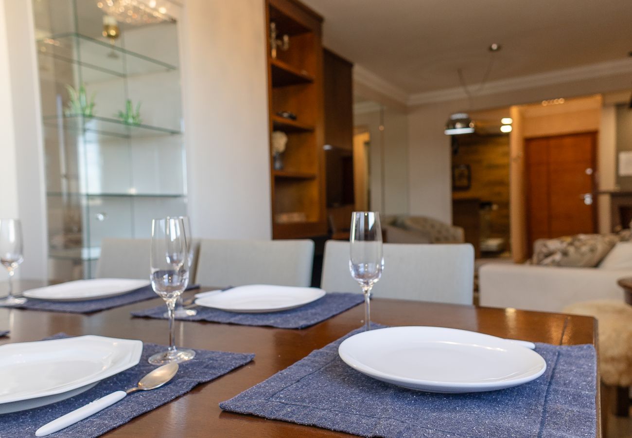 Apartamento em Gramado - Alto Padrão 2 dorm (1 suíte), a 150 m da R Coberta