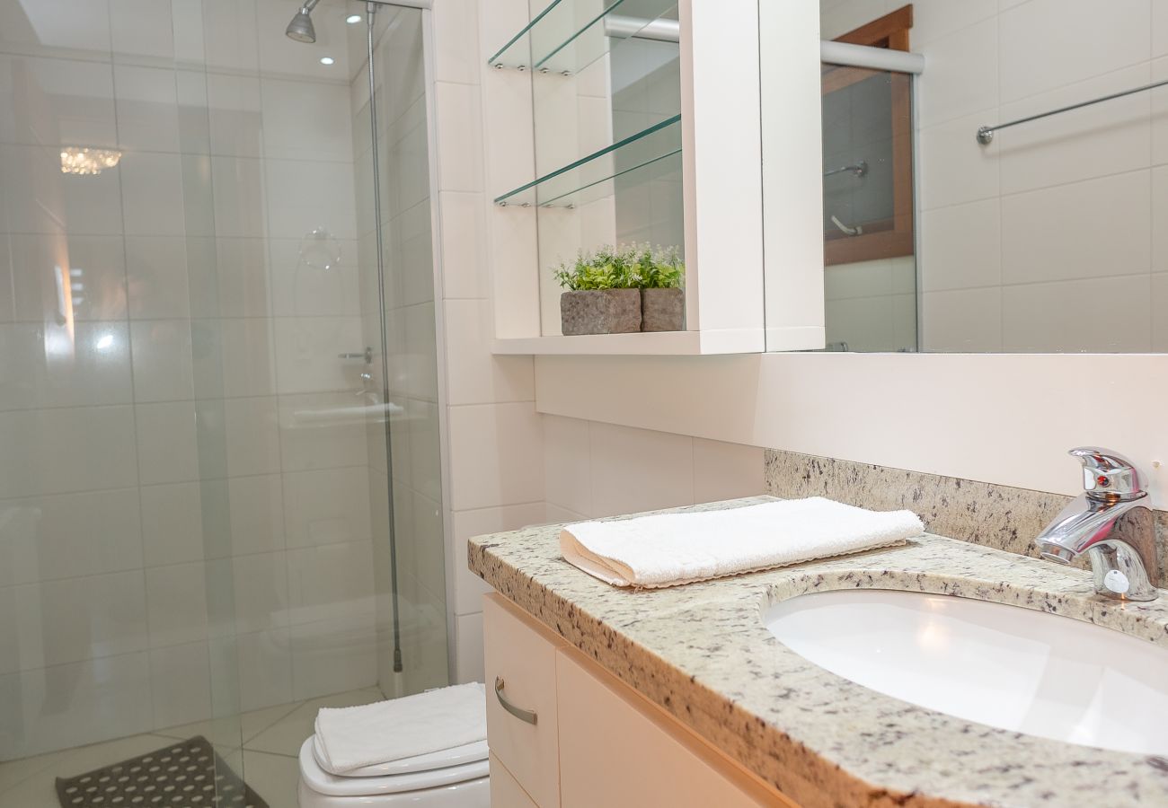 Apartamento em Gramado - Alto Padrão 2 dorm (1 suíte), a 150 m da R Coberta