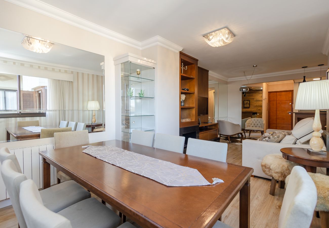 Apartamento em Gramado - Alto Padrão 2 dorm (1 suíte), a 150 m da R Coberta