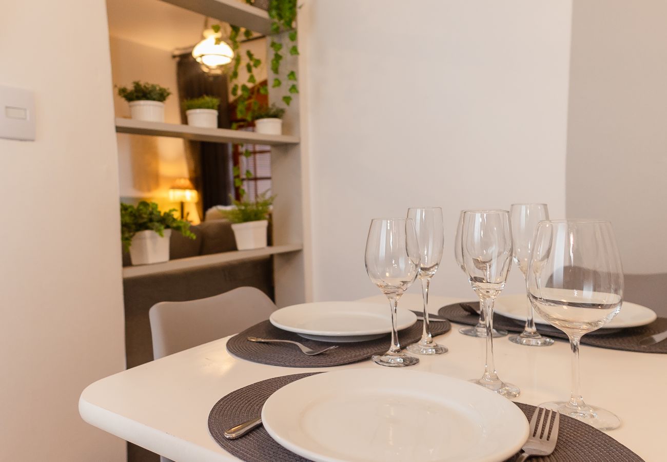 Apartamento em Gramado - Apto 4 quartos (2 suítes), 130 m da R Coberta