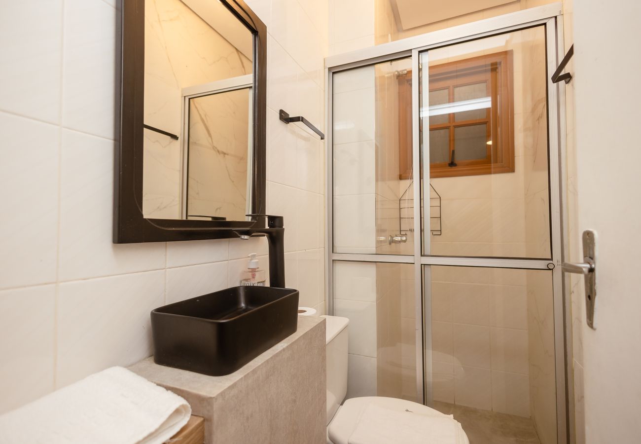 Apartamento em Gramado - Apto 4 quartos (2 suítes), 130 m da R Coberta