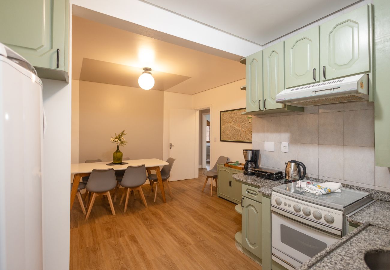 Apartamento em Gramado - Apto 4 quartos (2 suítes), 130 m da R Coberta