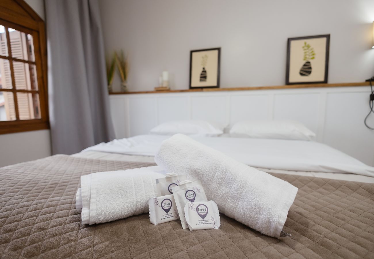 Apartamento em Gramado - Apto 4 quartos (2 suítes), 130 m da R Coberta