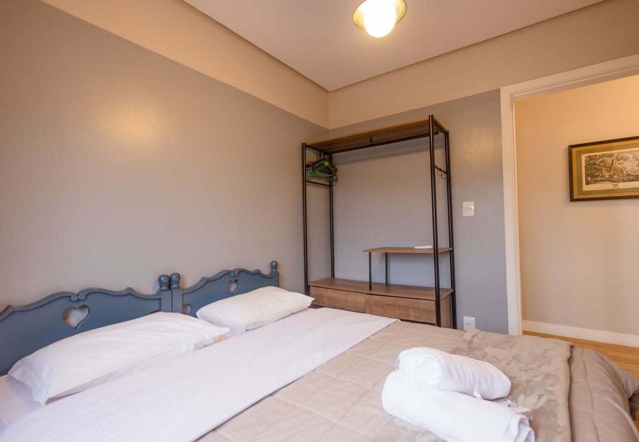 Apartamento em Gramado - Apto 4 quartos (2 suítes), 130 m da R Coberta