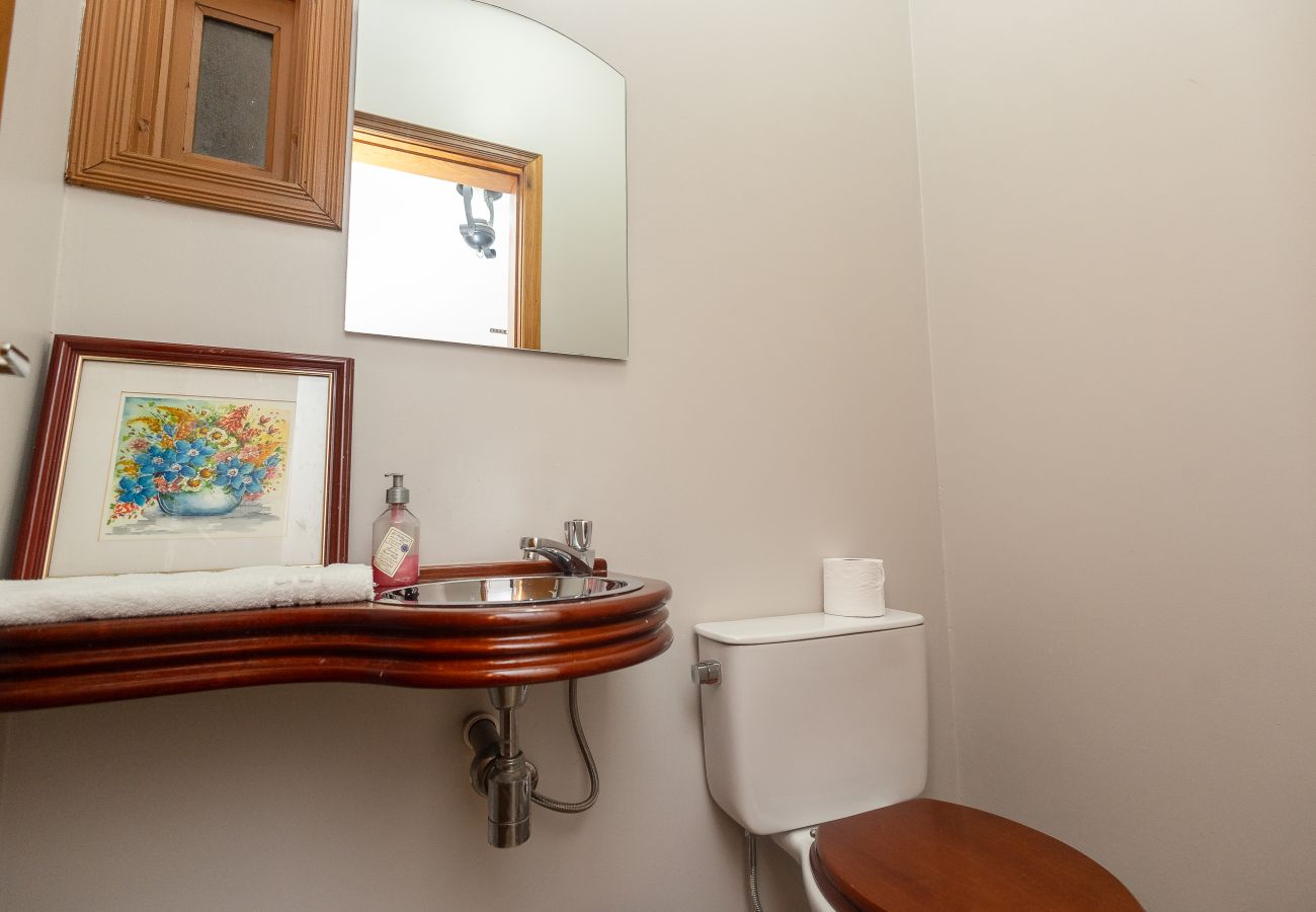 Apartamento em Gramado - Apto 4 quartos (2 suítes), 130 m da R Coberta