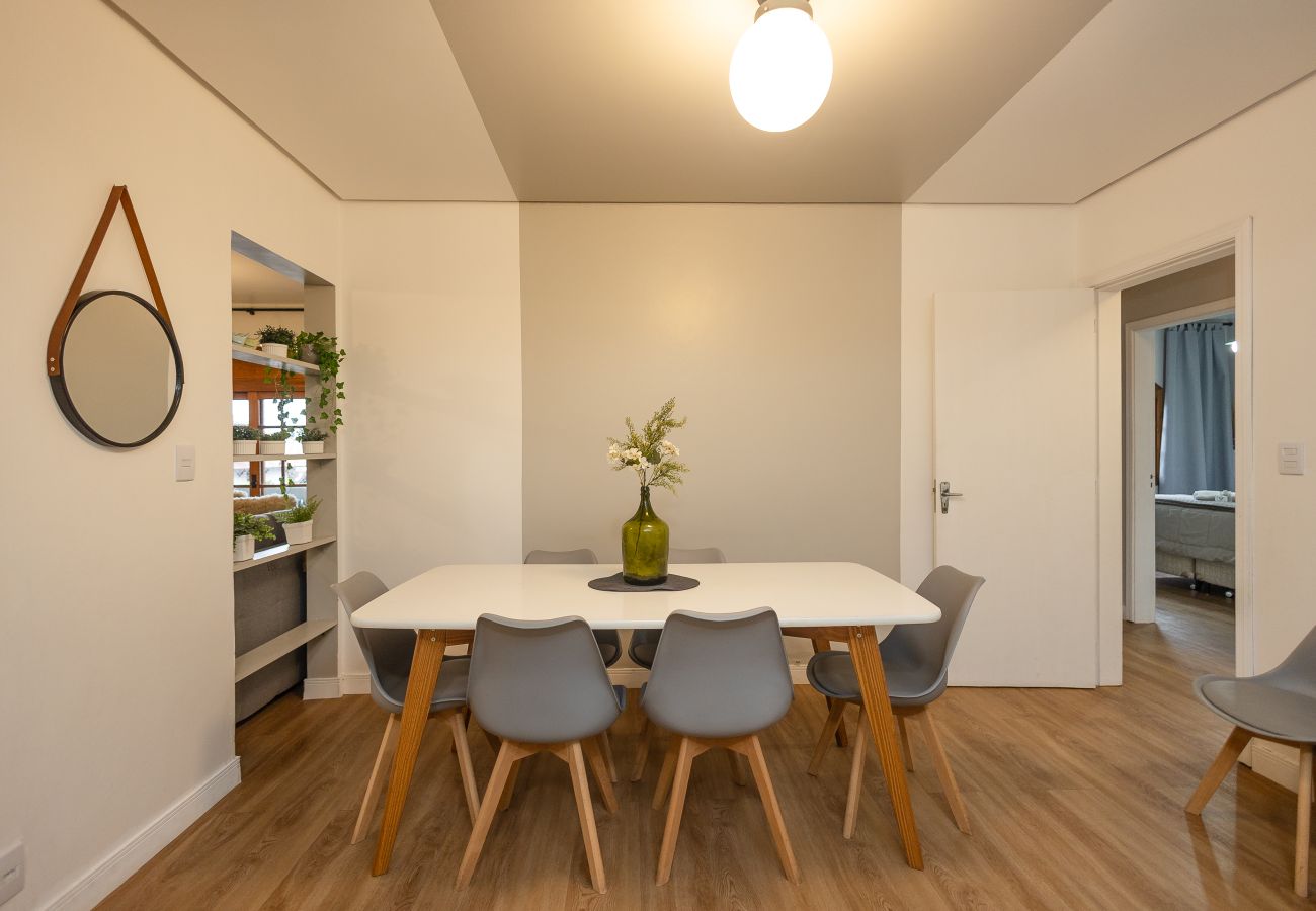 Apartamento em Gramado - Apto 4 quartos (2 suítes), 130 m da R Coberta