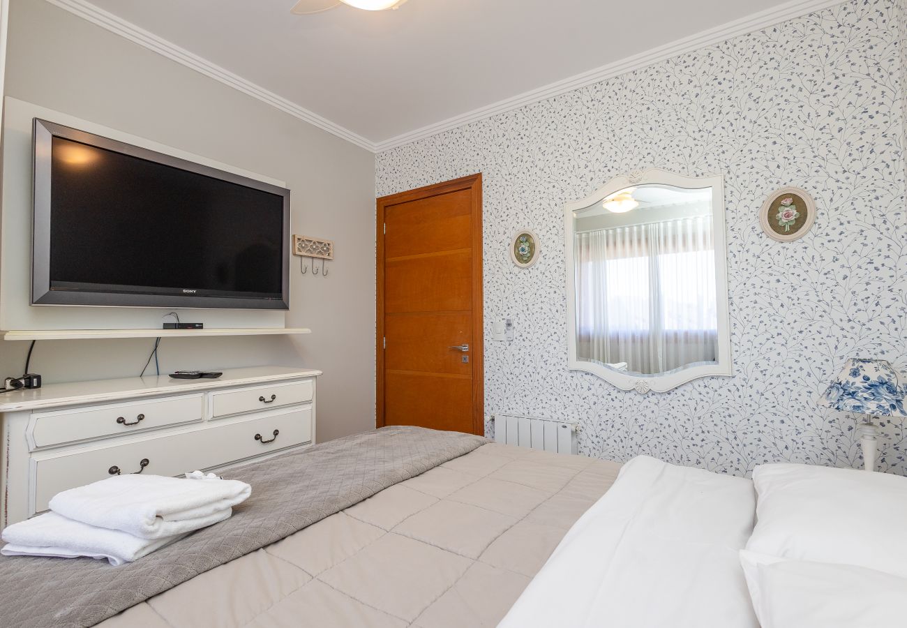Apartamento em Gramado - 3D (1 suíte) a 400m da R Coberta