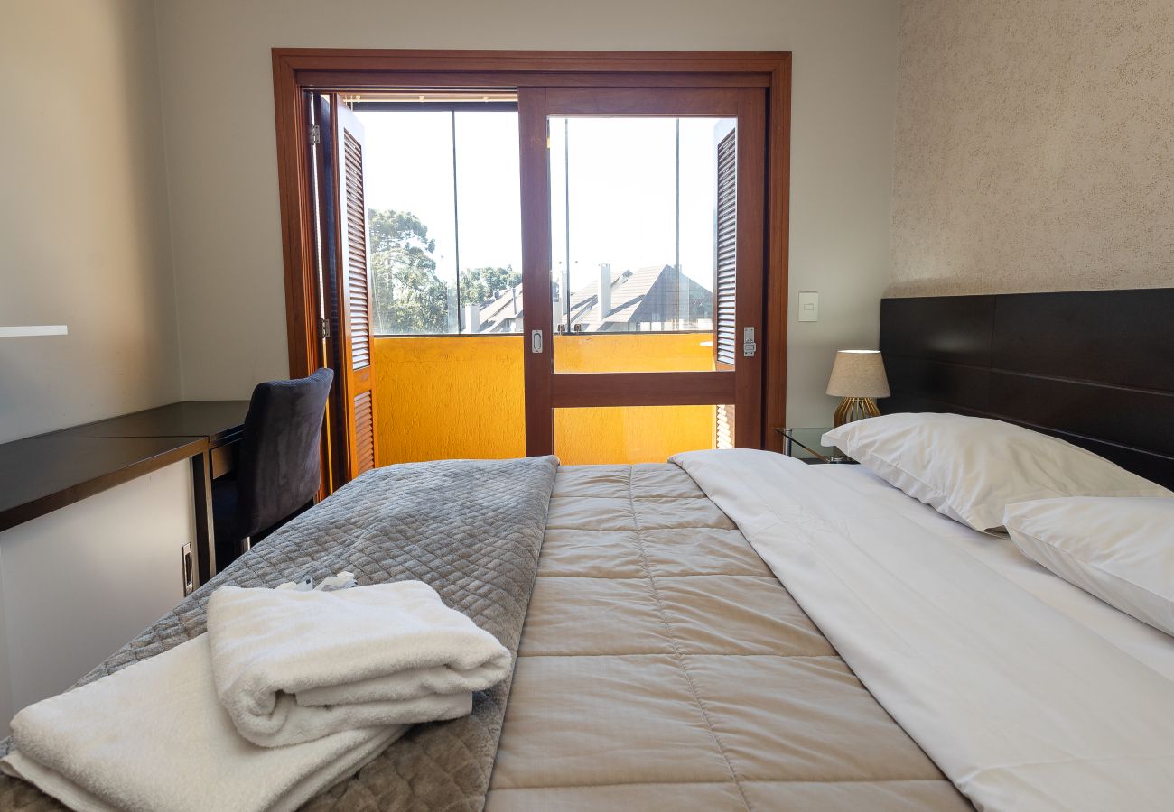 Apartamento em Gramado - 3D (1 suíte) a 400m da R Coberta