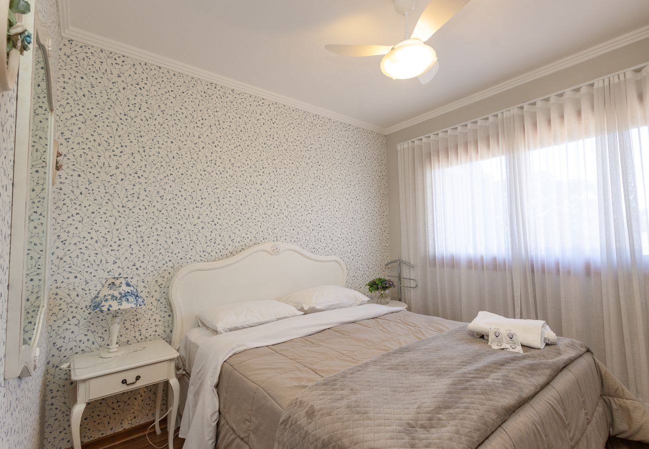 Apartamento em Gramado - 3D (1 suíte) a 400m da R Coberta