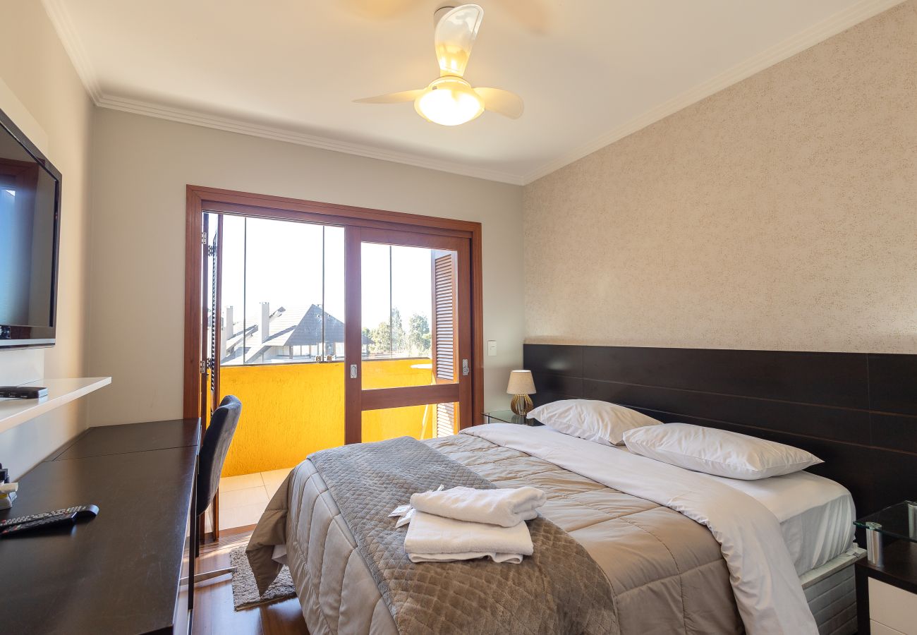 Apartamento em Gramado - 3D (1 suíte) a 400m da R Coberta