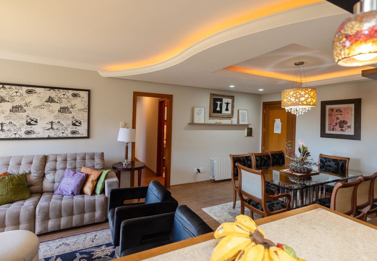 Apartamento em Gramado - 3D (1 suíte) a 400m da R Coberta