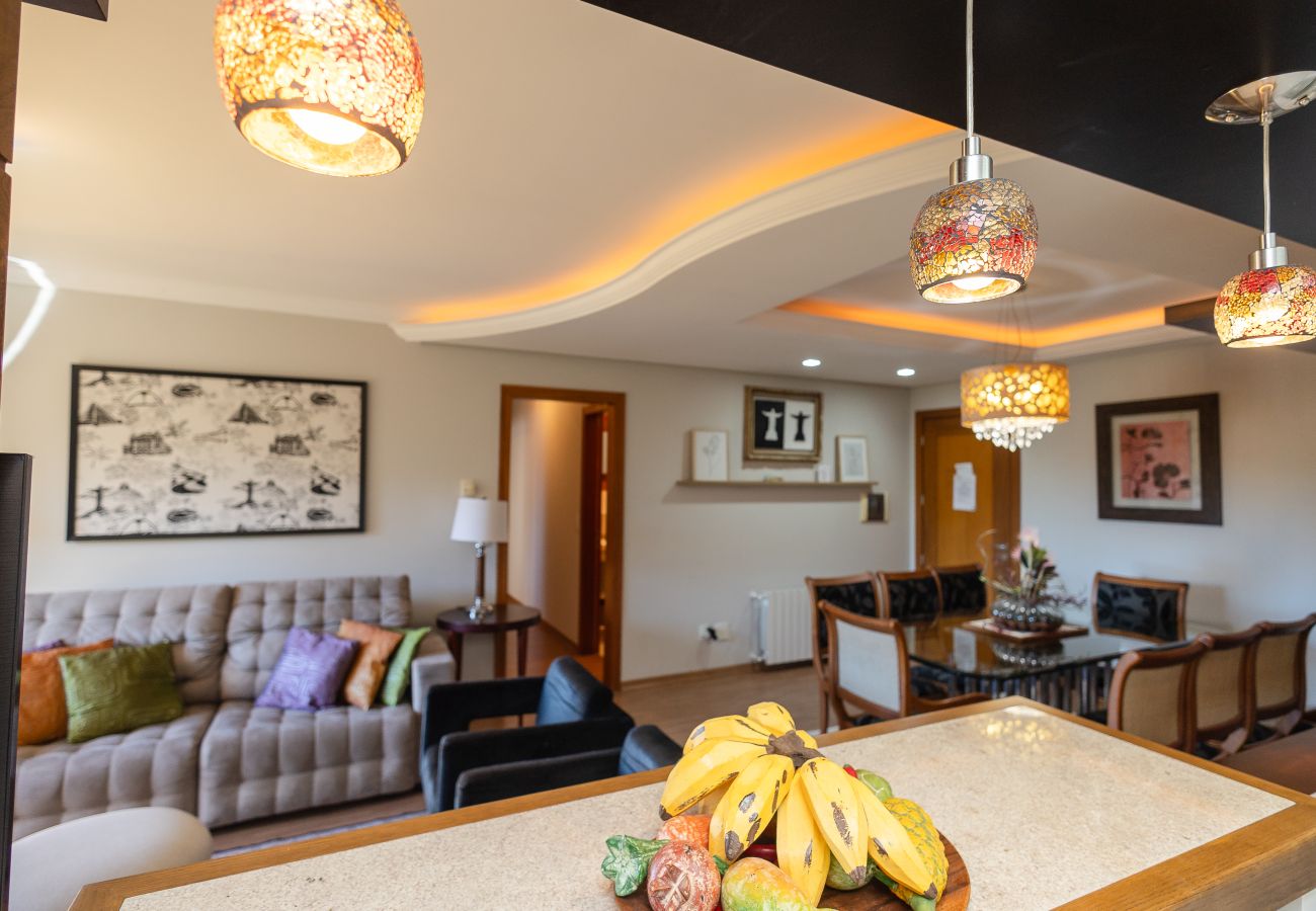 Apartamento em Gramado - 3D (1 suíte) a 400m da R Coberta