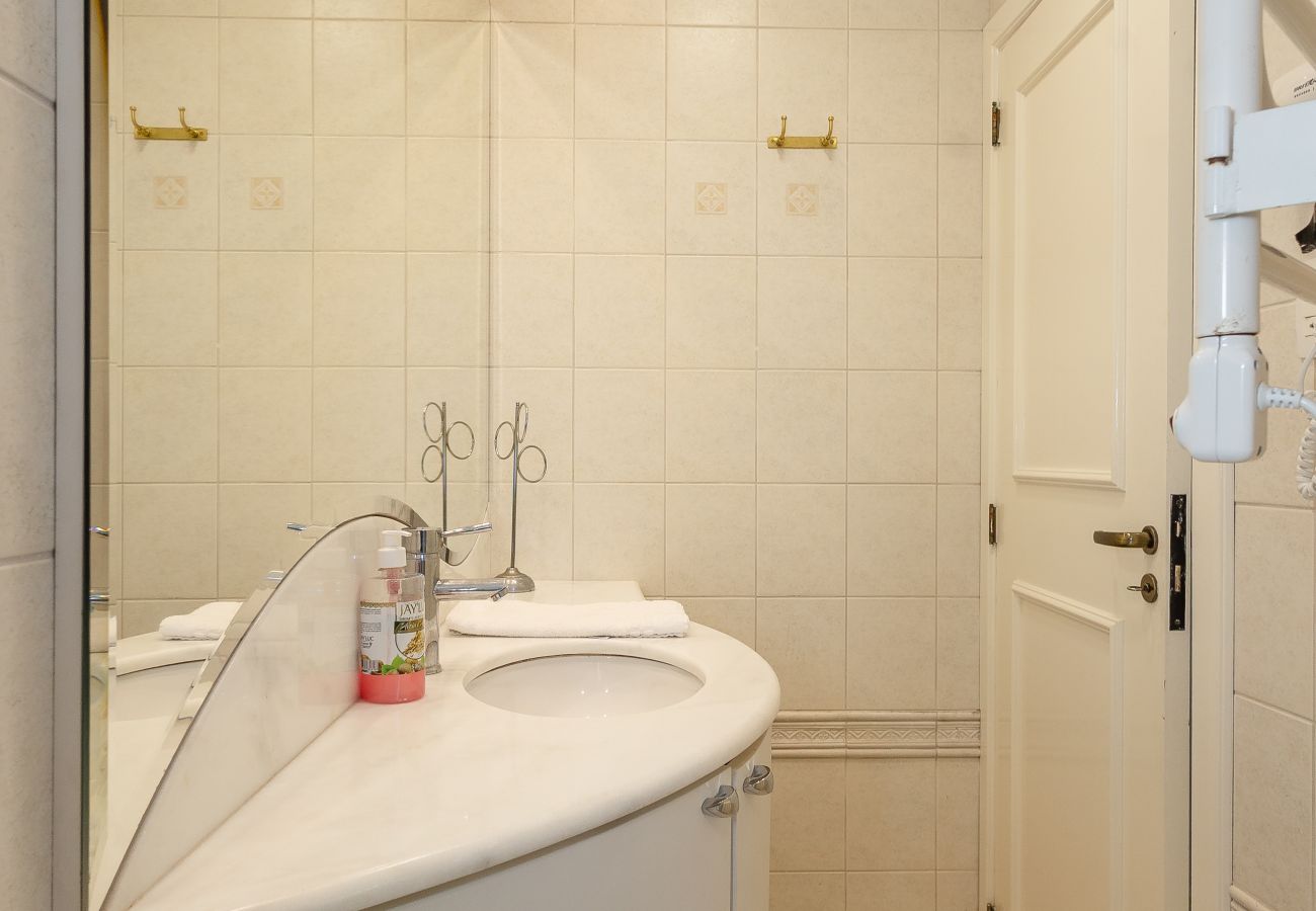 Apartamento em Gramado - DUPLEX, 4 suítes, 2 vagas no coração de Gramado