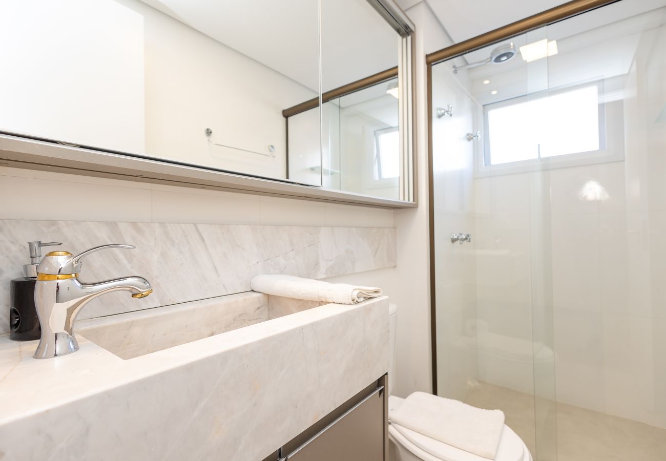 Apartamento em Gramado - Apto alto padrão 2 suítes no coração de Gramado!