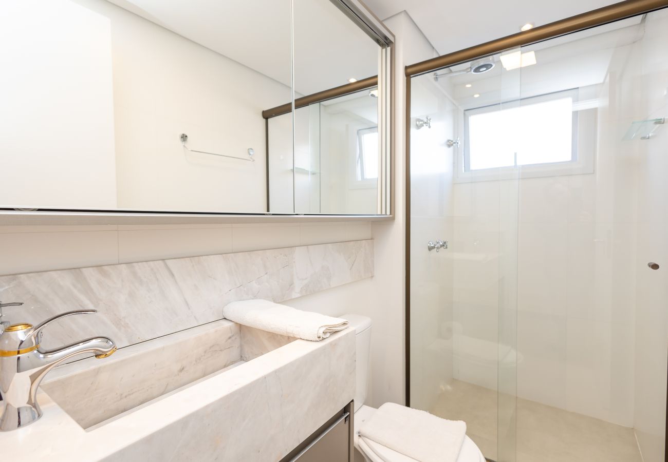 Apartamento em Gramado - Apto alto padrão 2 suítes no coração de Gramado!