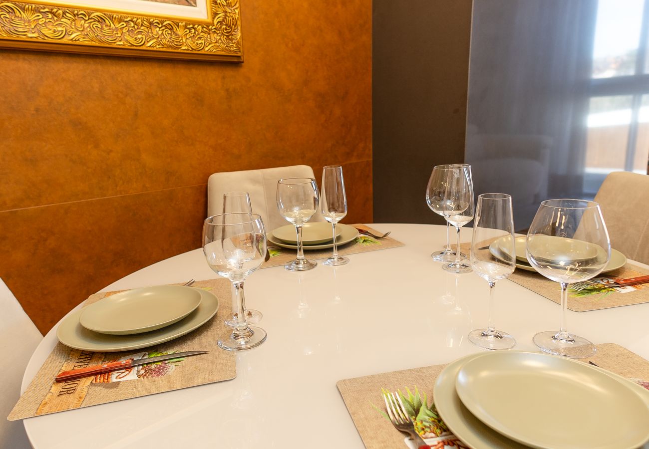 Apartamento em Gramado - Apto alto padrão 2 suítes no coração de Gramado!