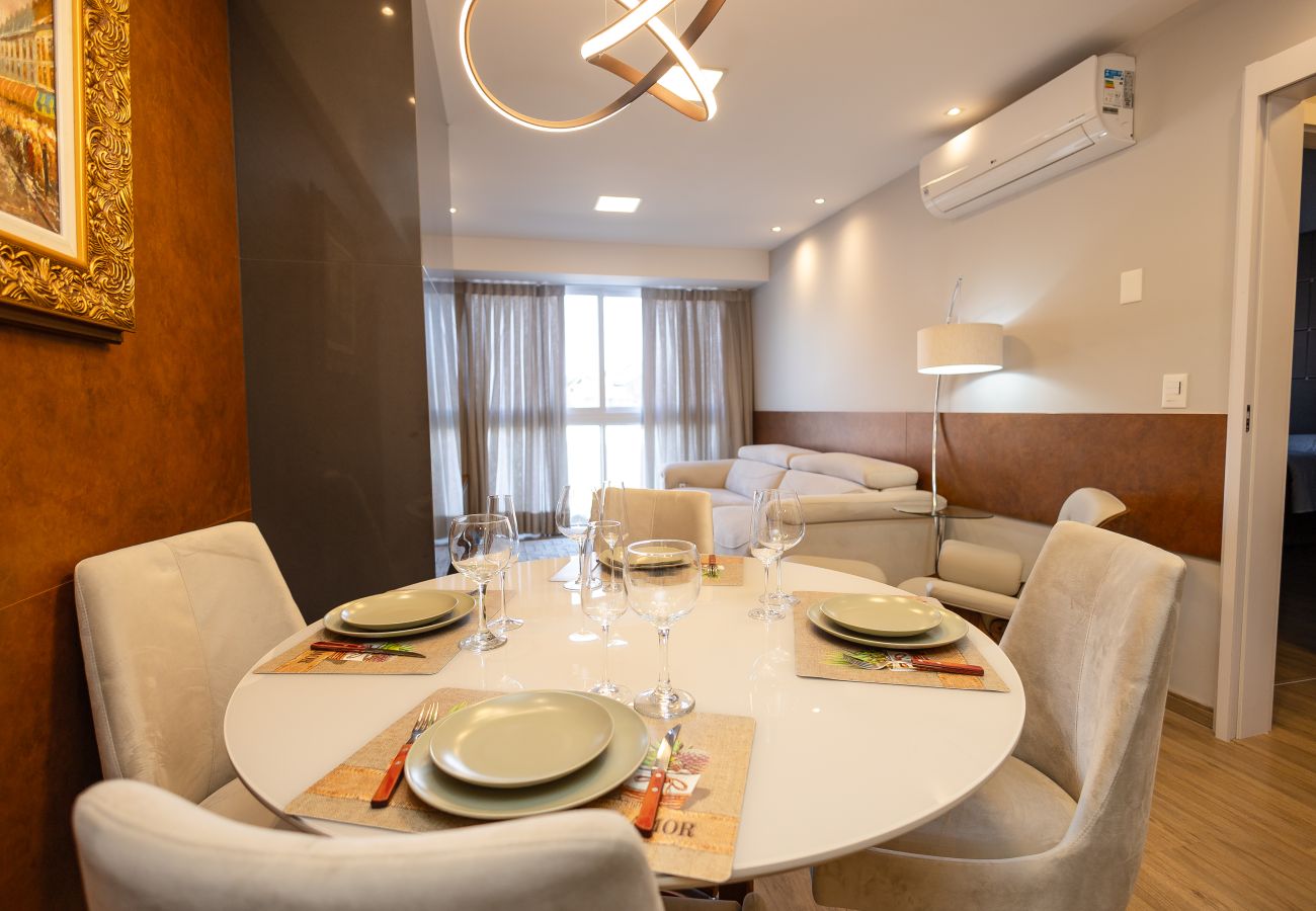 Apartamento em Gramado - Apto alto padrão 2 suítes no coração de Gramado!