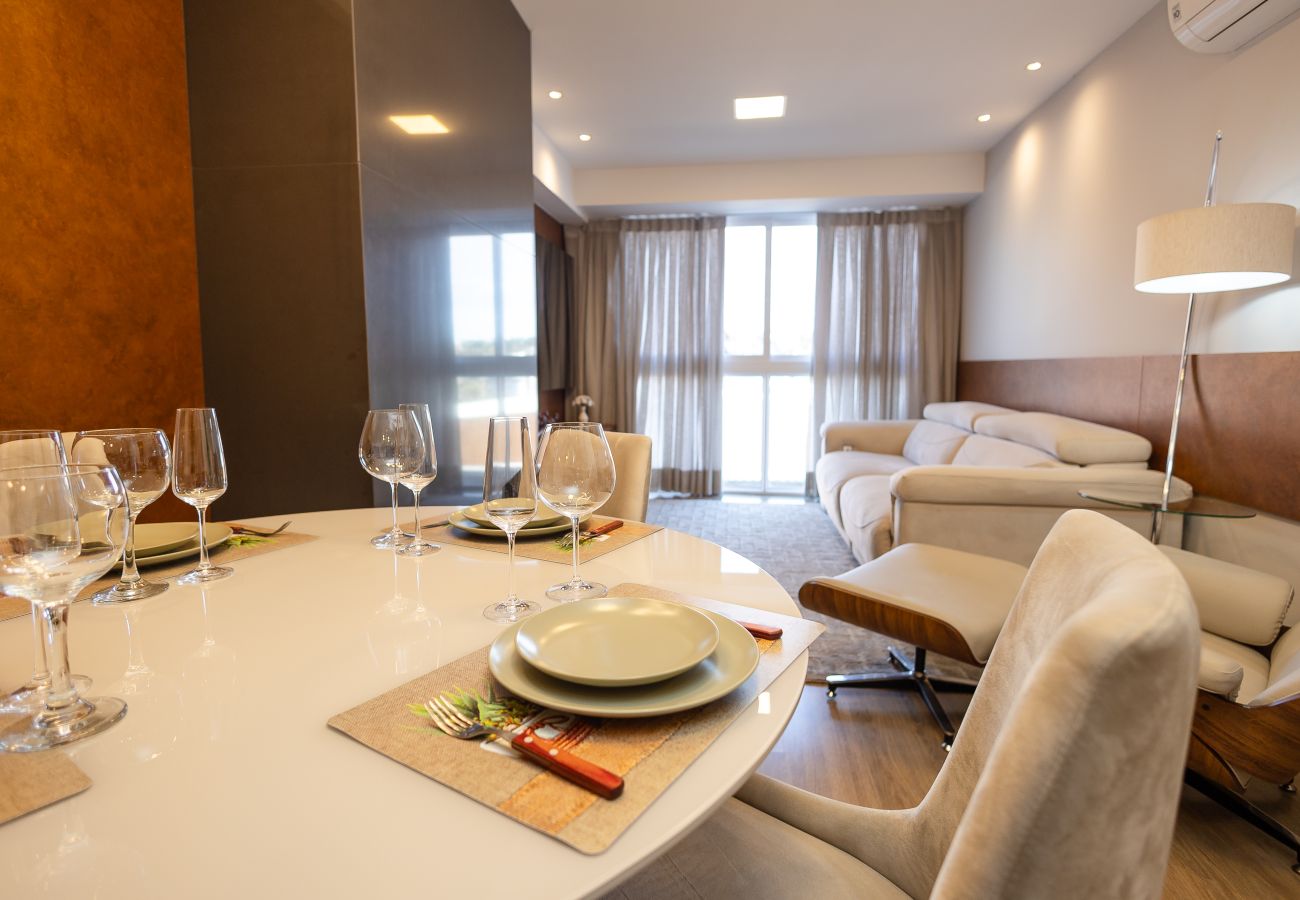 Apartamento em Gramado - Apto alto padrão 2 suítes no coração de Gramado!