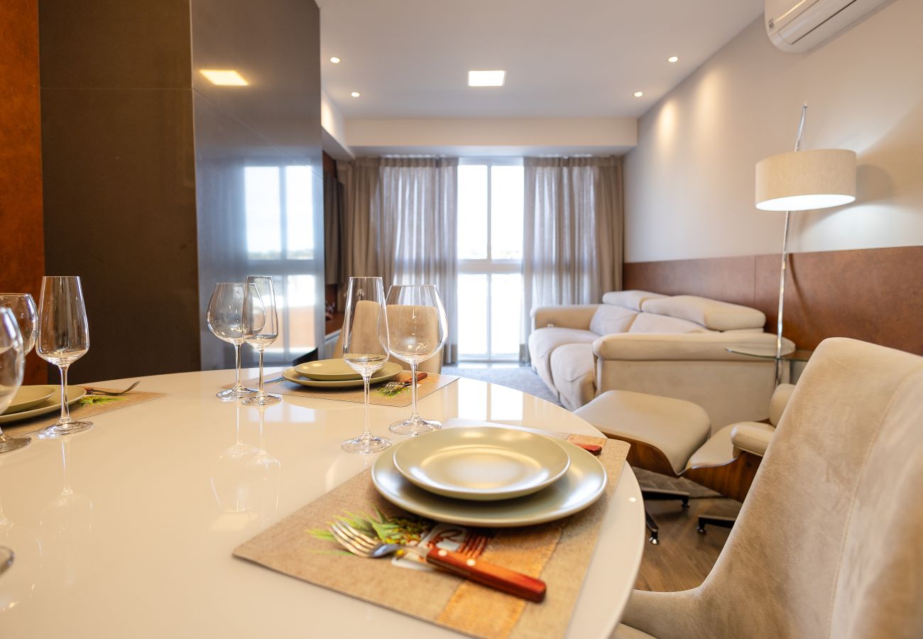 Apartamento em Gramado - Apto alto padrão 2 suítes no coração de Gramado!