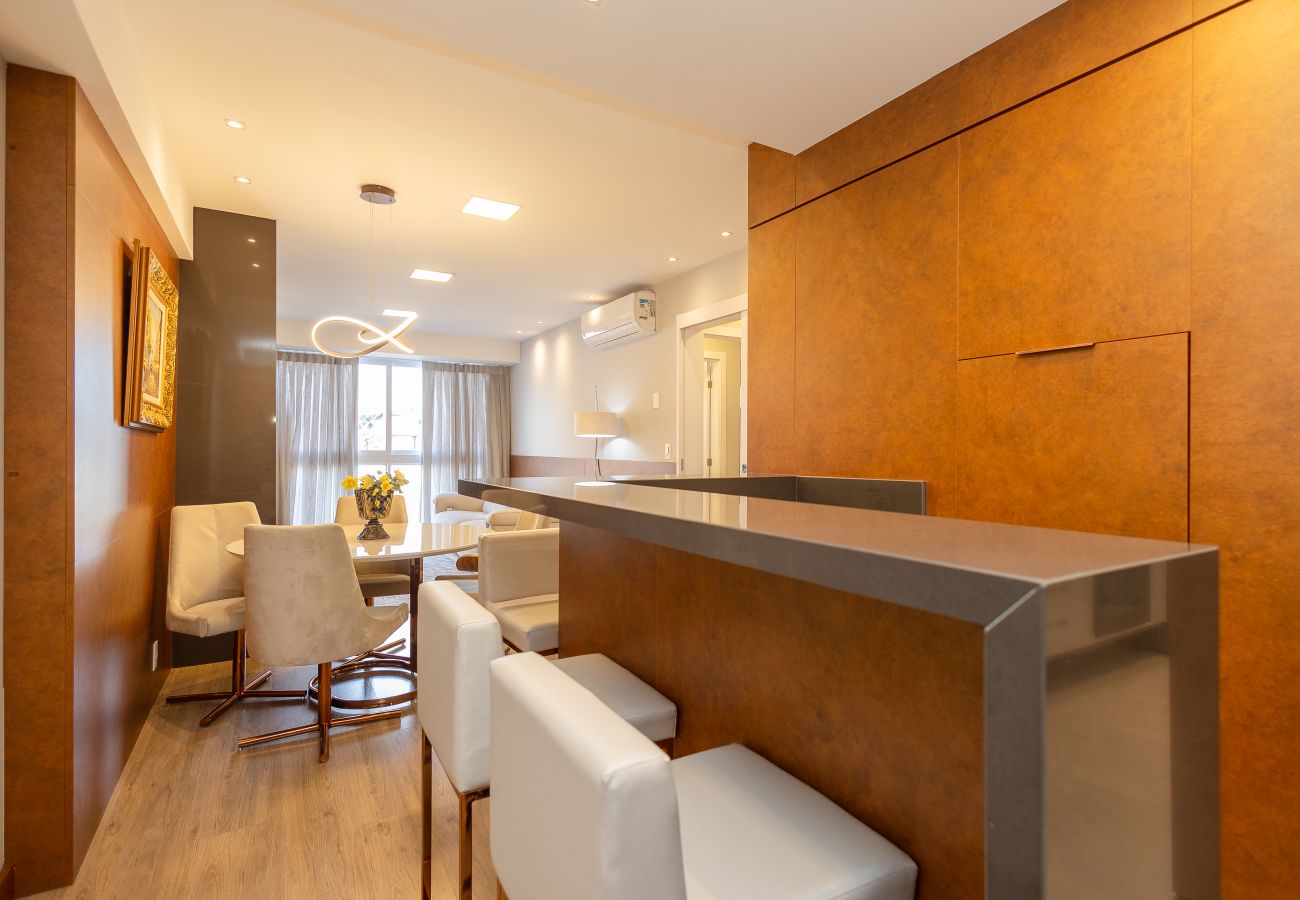 Apartamento em Gramado - Apto alto padrão 2 suítes no coração de Gramado!