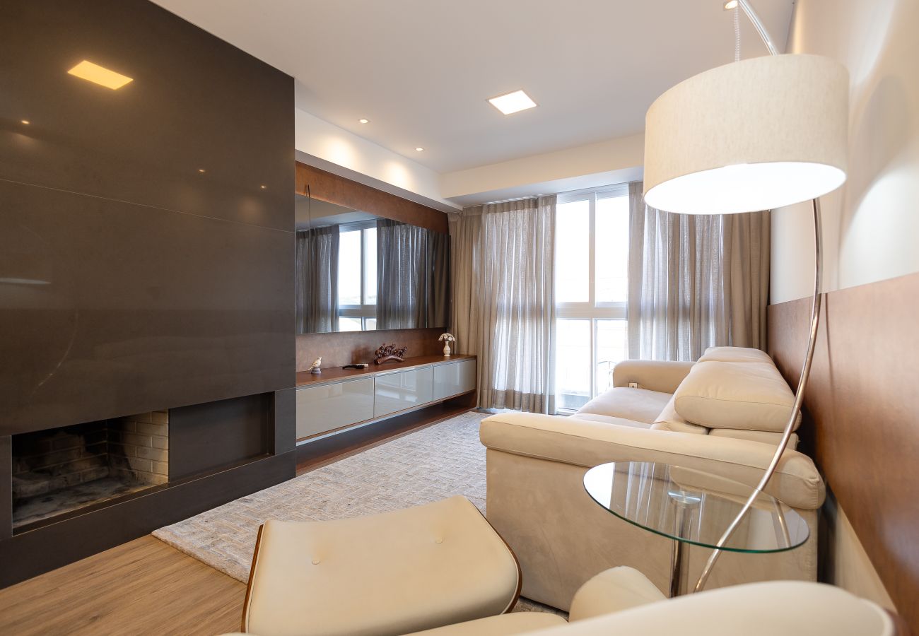 Apartamento em Gramado - Apto alto padrão 2 suítes no coração de Gramado!