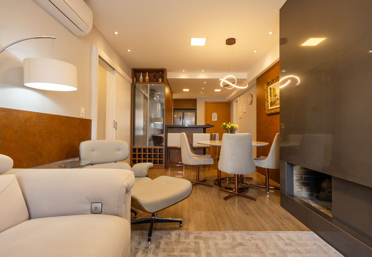 Apartamento em Gramado - Apto alto padrão 2 suítes no coração de Gramado!