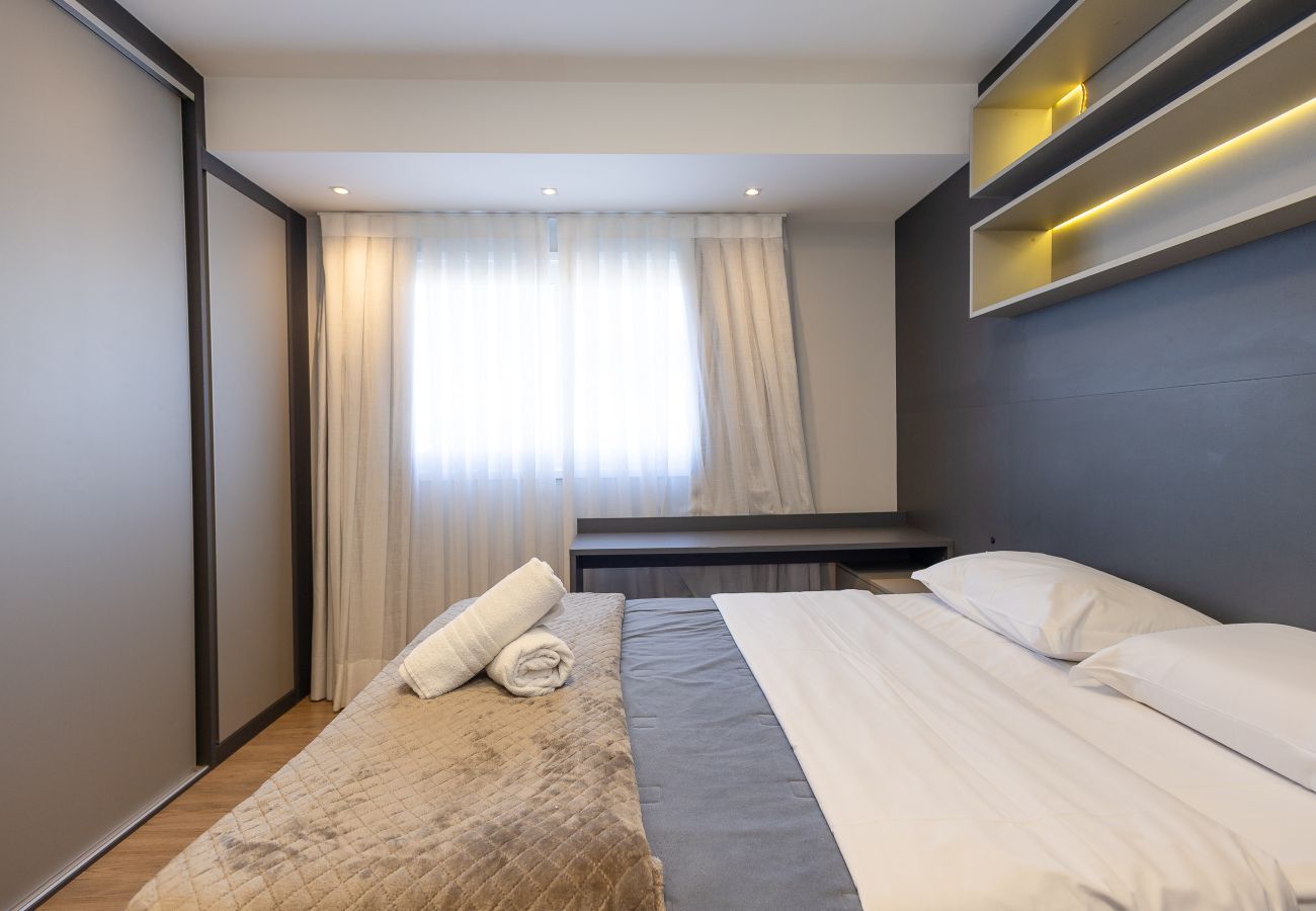 Apartamento em Gramado - Apto alto padrão 2 suítes no coração de Gramado!