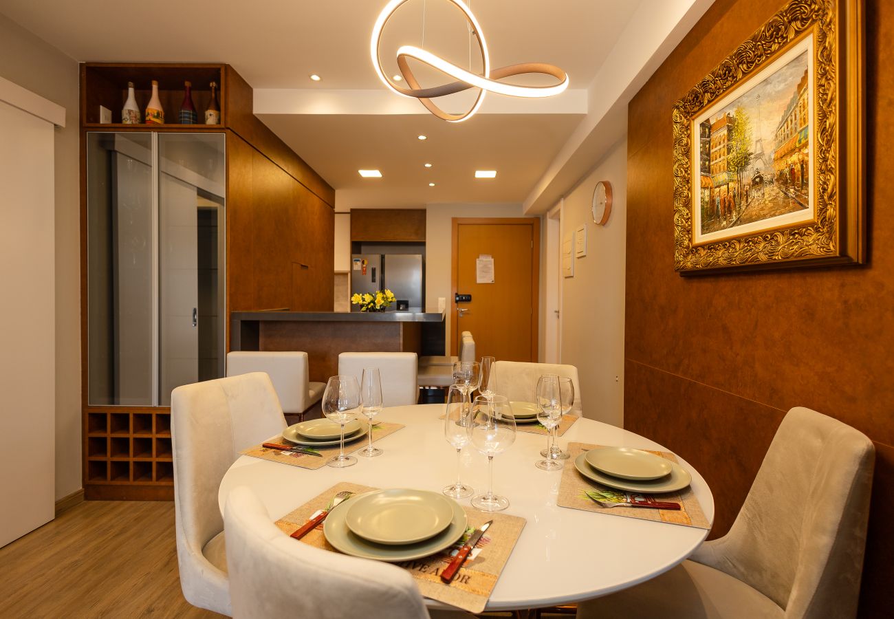 Apartamento em Gramado - Apto alto padrão 2 suítes no coração de Gramado!