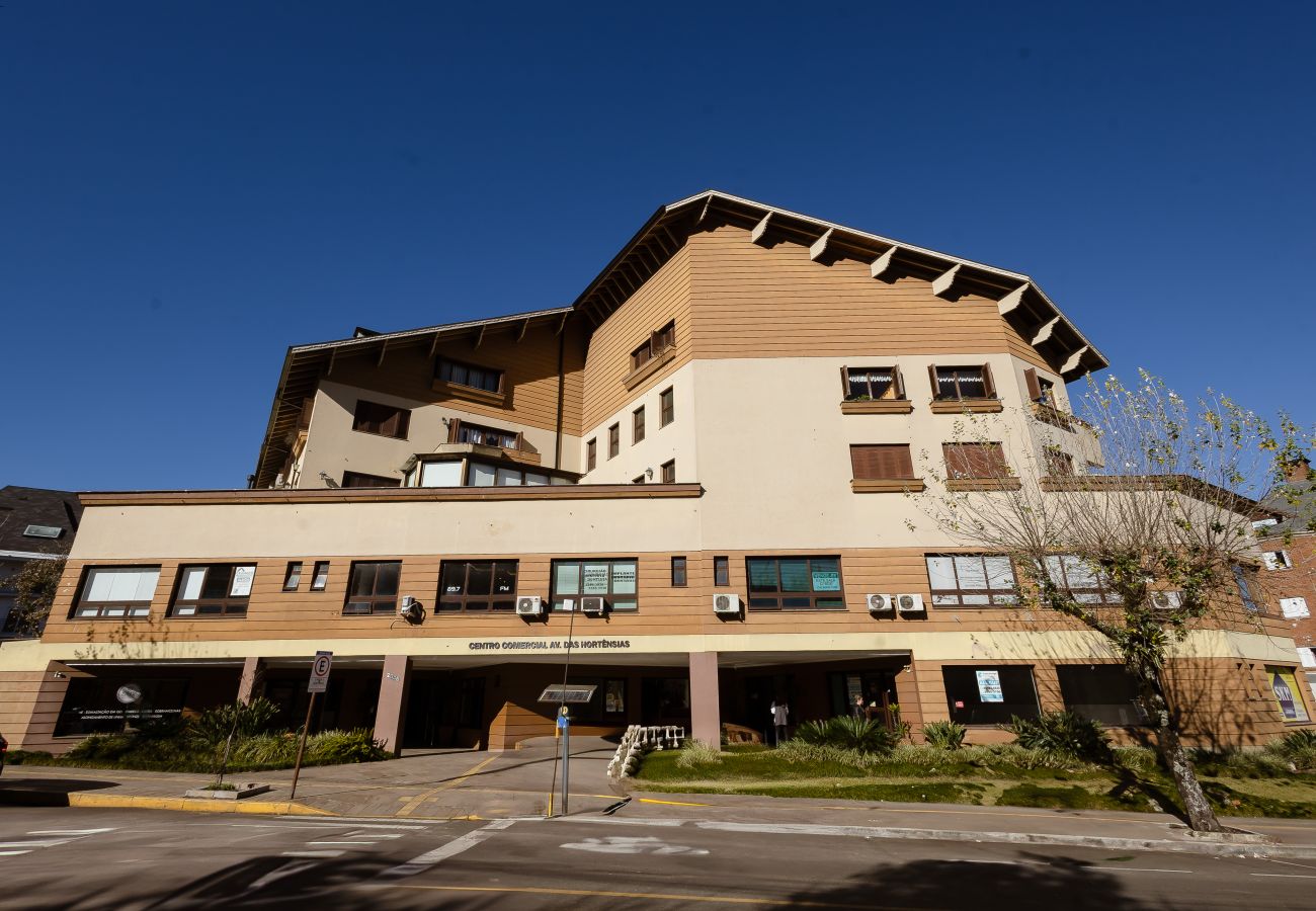 Apartamento em Gramado - Terraço gigante no coração de Gramado (4 dorm)!