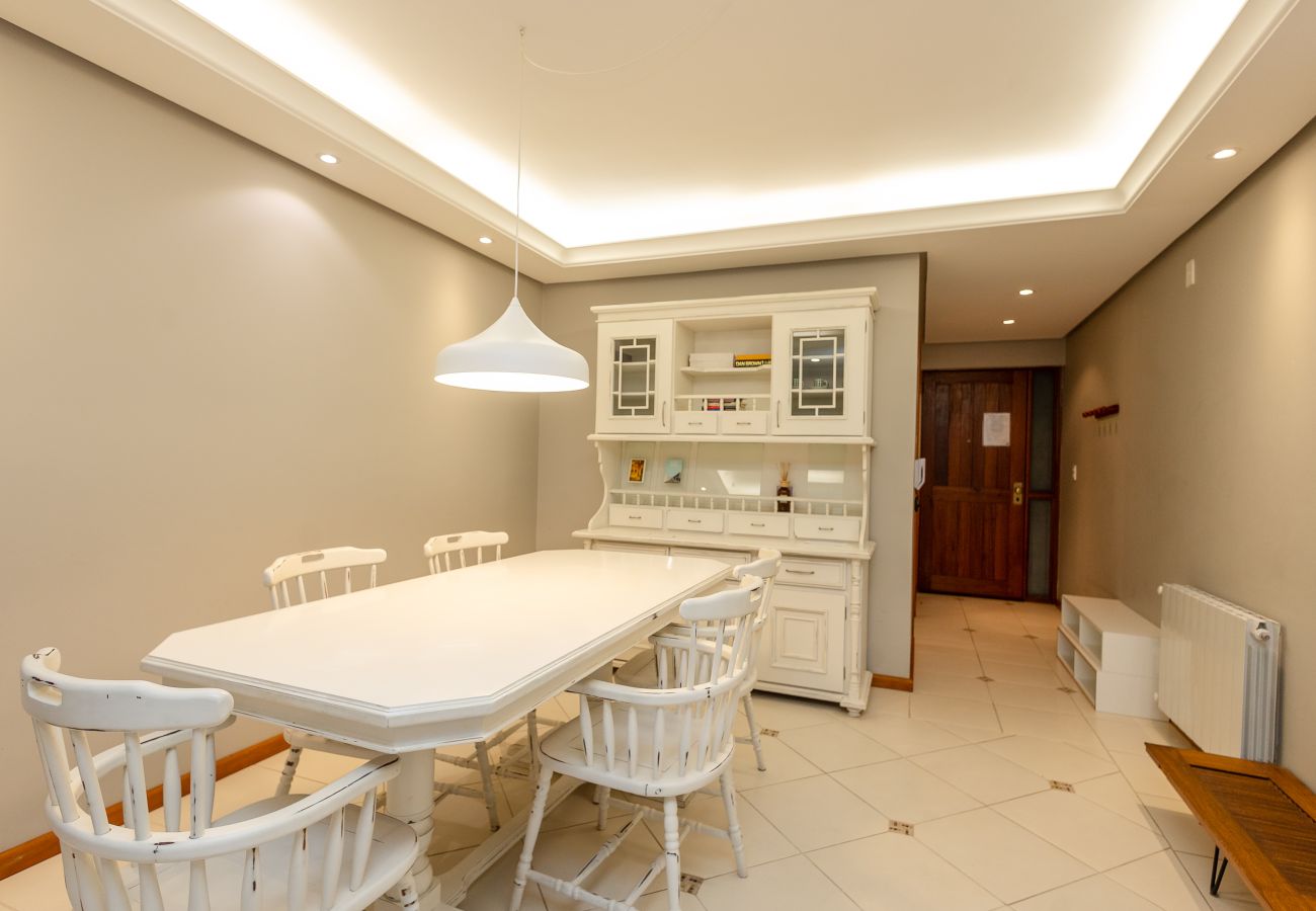 Apartamento em Gramado - Terraço gigante no coração de Gramado (4 dorm)!