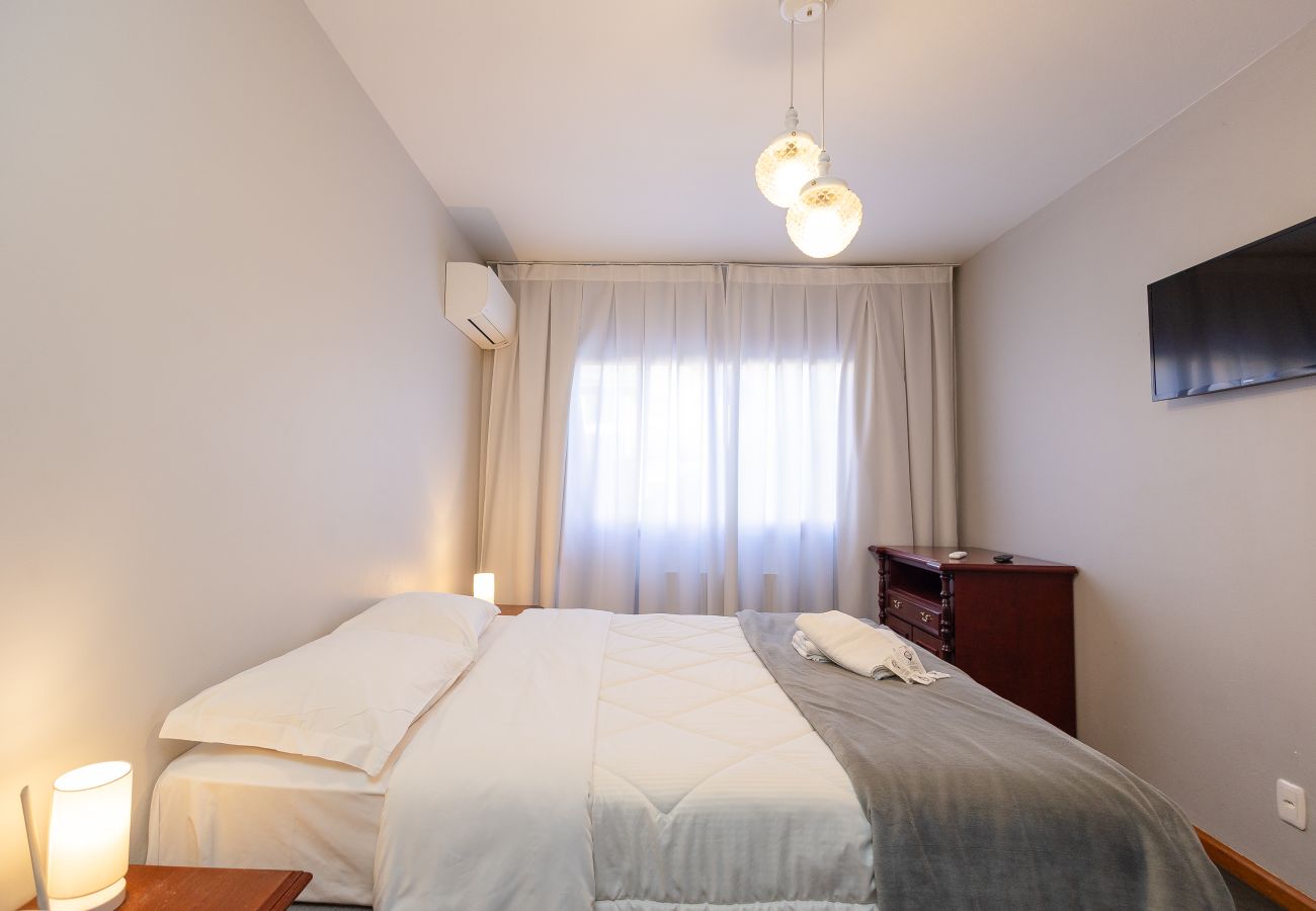 Apartamento em Gramado - Terraço gigante no coração de Gramado (4 dorm)!