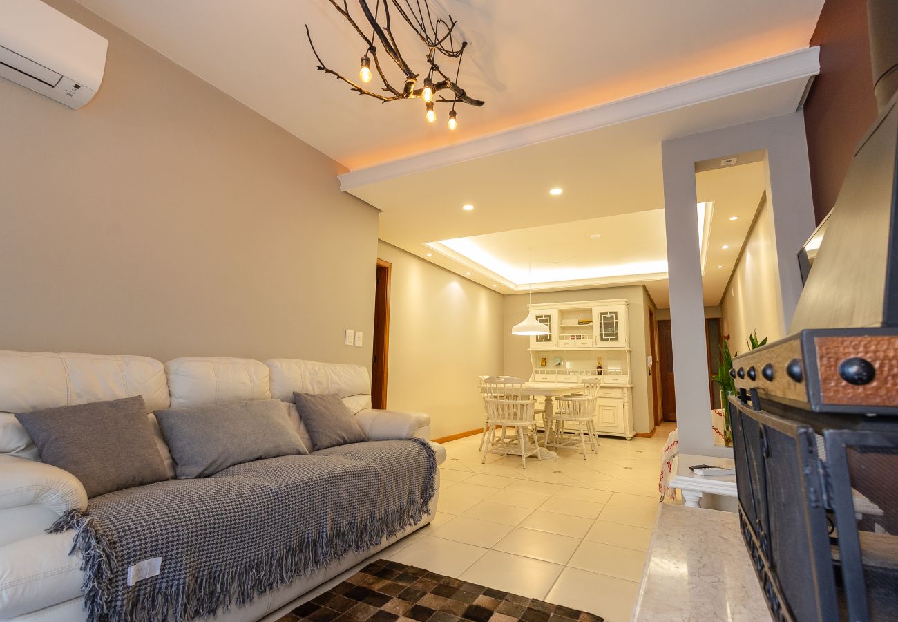 Apartamento em Gramado - Terraço gigante no coração de Gramado (4 dorm)!
