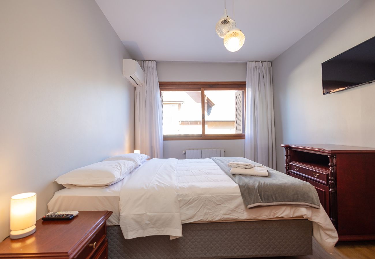 Apartamento em Gramado - Terraço gigante no coração de Gramado (4 dorm)!