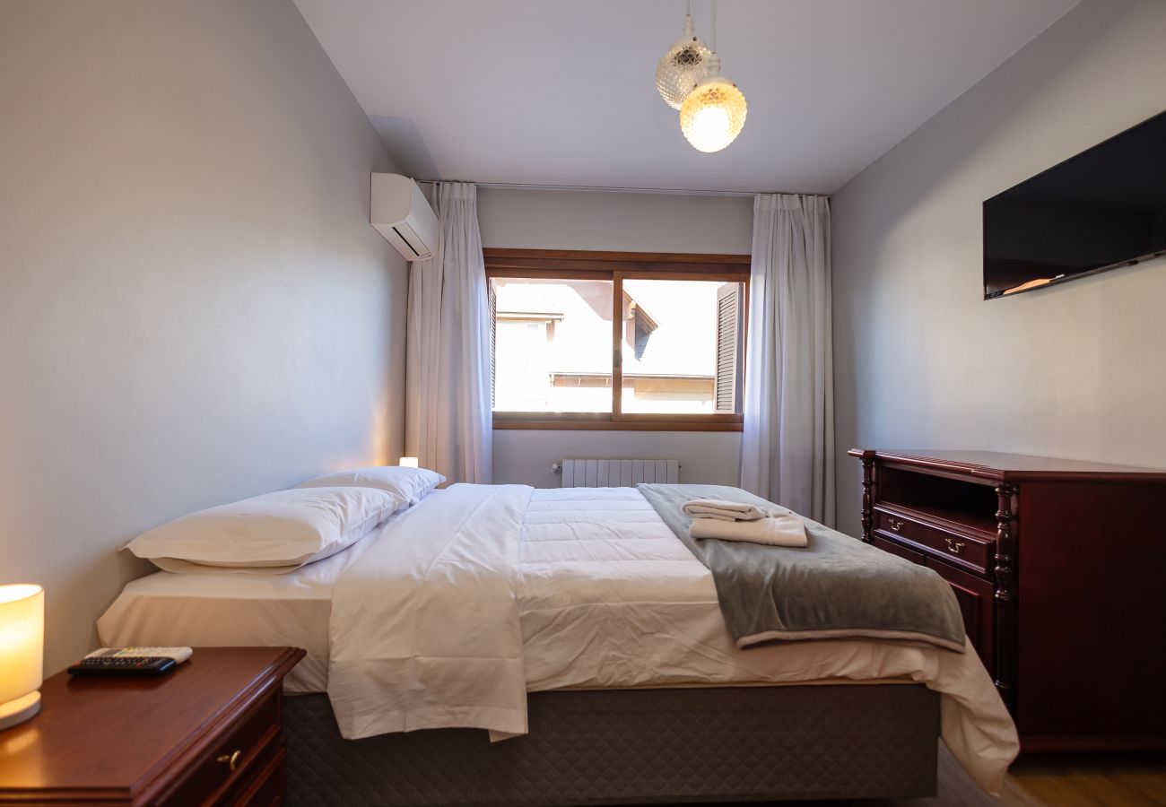 Apartamento em Gramado - Terraço gigante no coração de Gramado (4 dorm)!