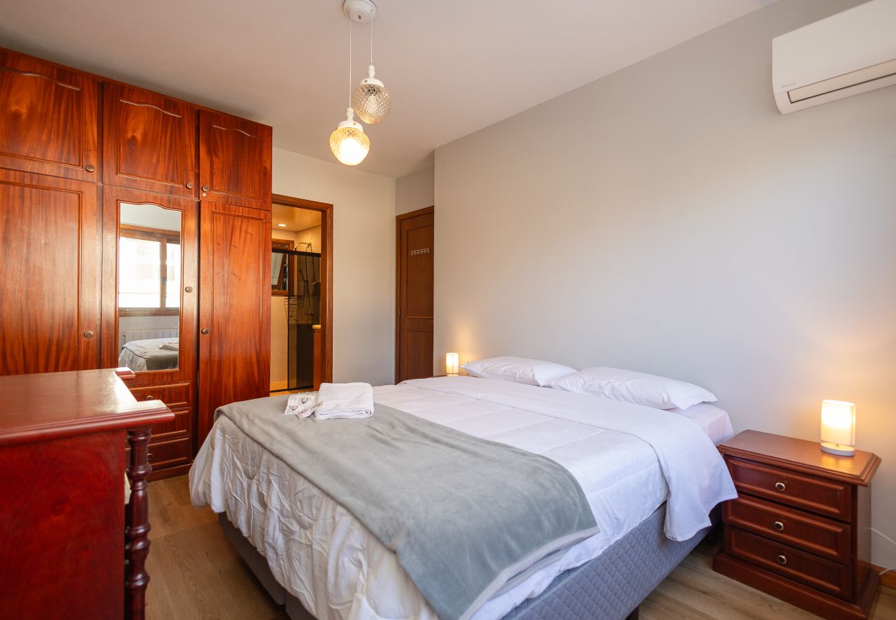 Apartamento em Gramado - Terraço gigante no coração de Gramado (4 dorm)!