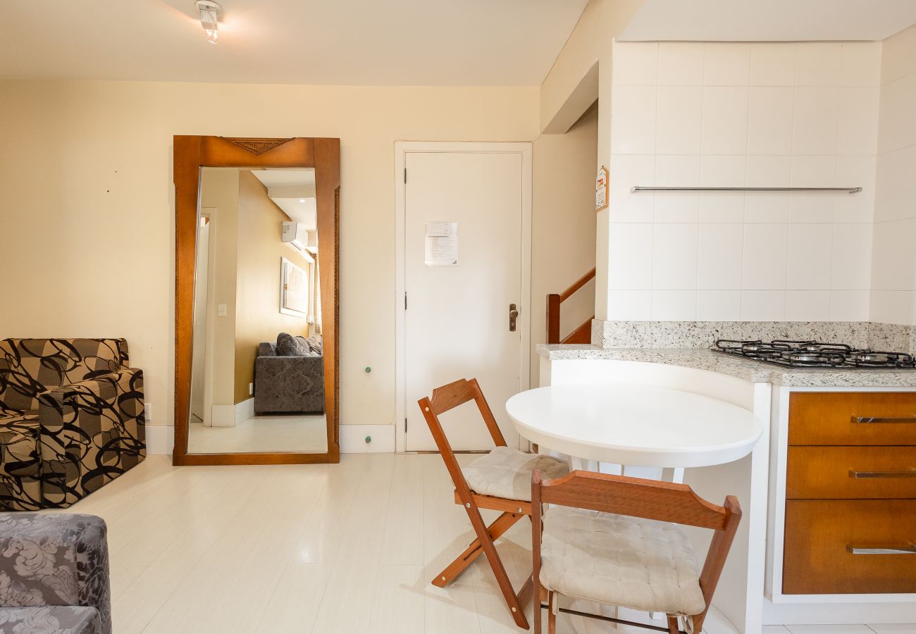 Apartamento em Gramado - Duplex 2D (2 banheiros) a 300m da Rua Coberta!