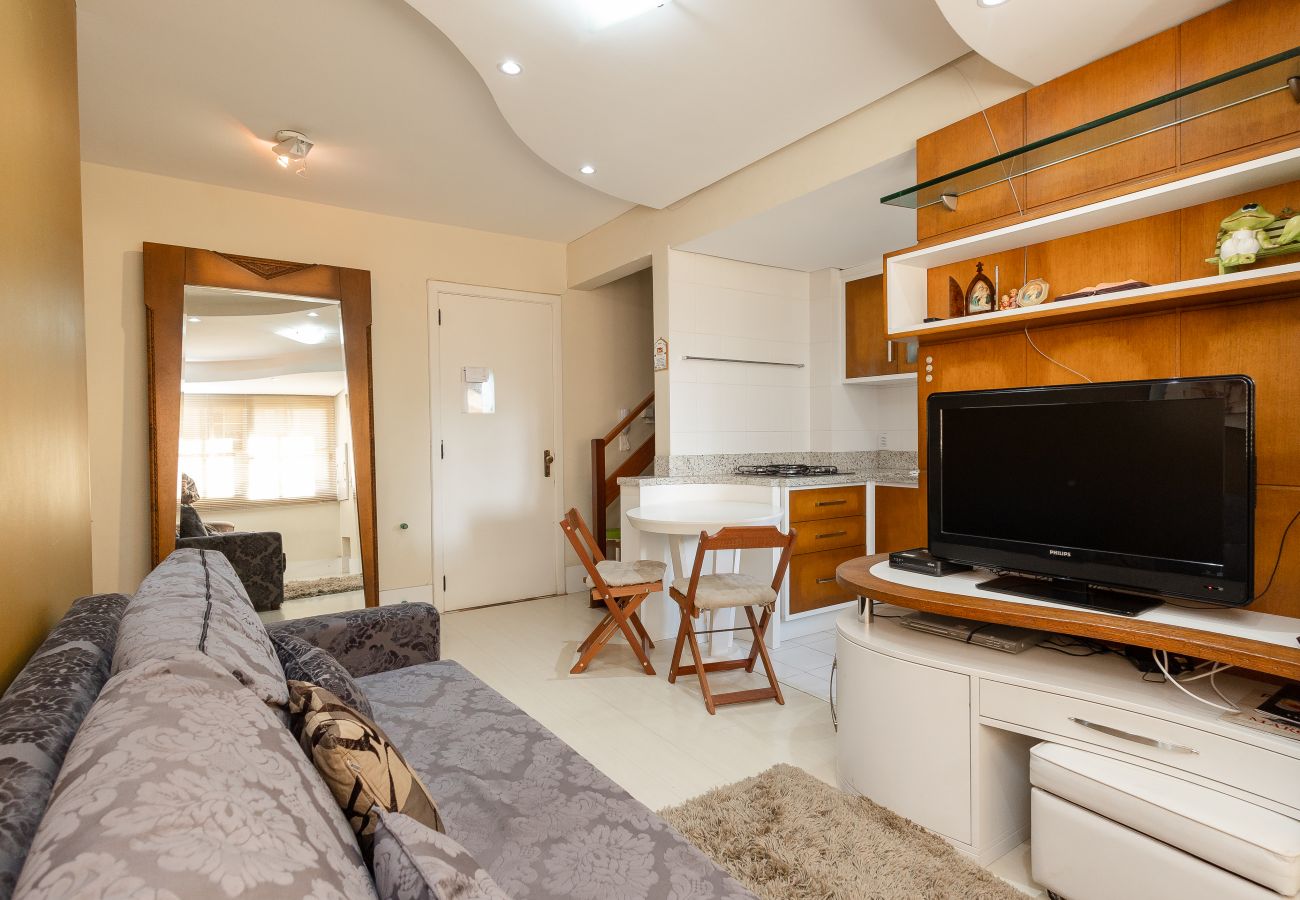 Apartamento em Gramado - Duplex 2D (2 banheiros) a 300m da Rua Coberta!