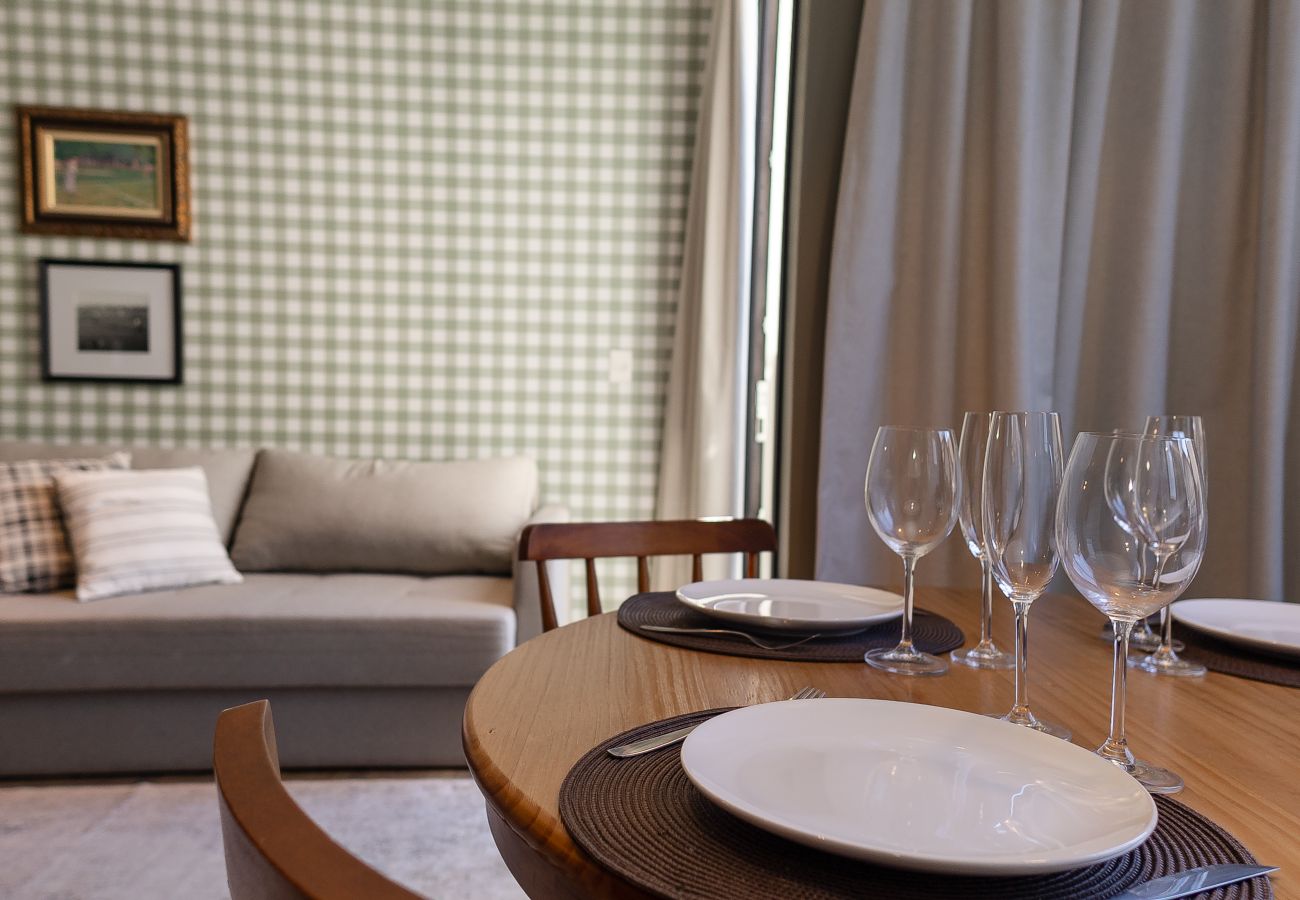 Apartamento em Gramado - Conforto e sofisticação no centro, a 400m da Rua Coberta