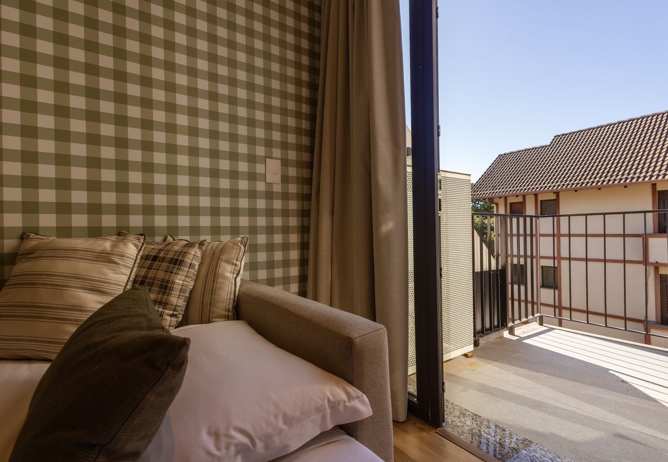 Apartamento em Gramado - Conforto e sofisticação no centro, a 400m da Rua Coberta