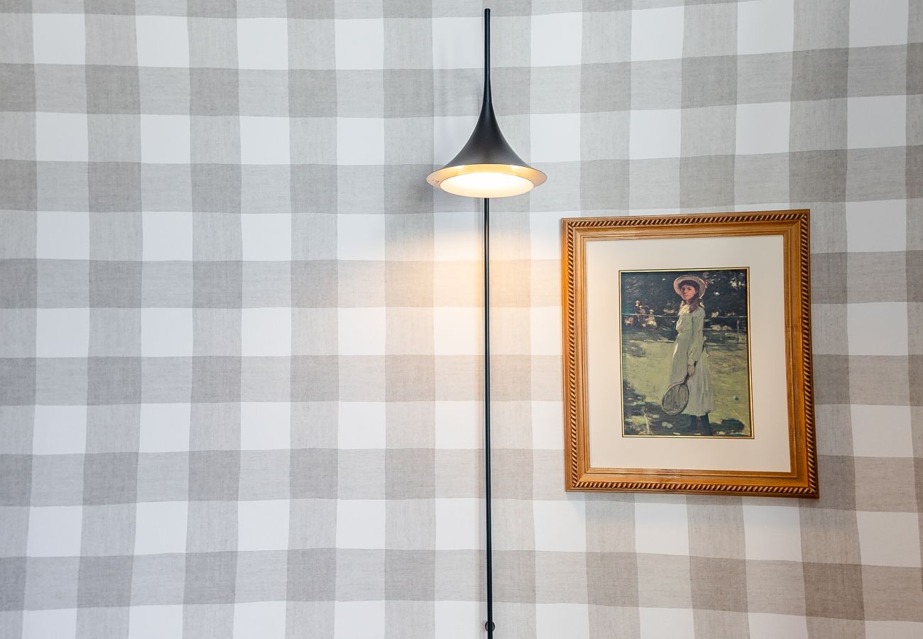 Apartamento em Gramado - Luxuoso apartamento no centro, a 400m da Rua Coberta