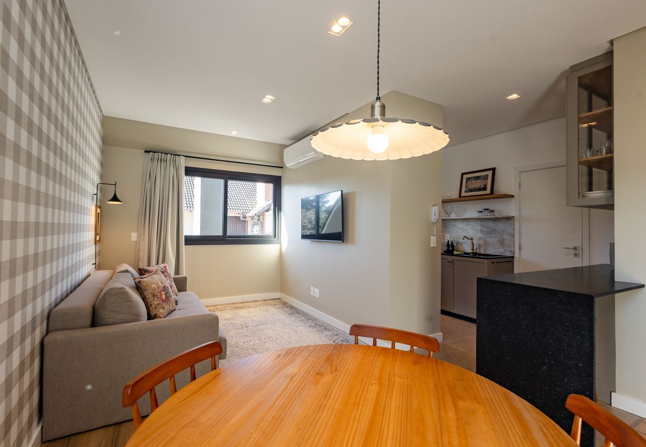 Apartamento em Gramado - Luxuoso apartamento no centro, a 400m da Rua Coberta