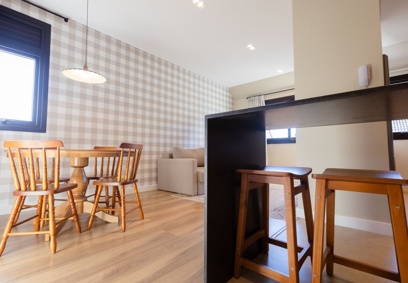 Apartamento em Gramado - Luxuoso apartamento no centro, a 400m da Rua Coberta