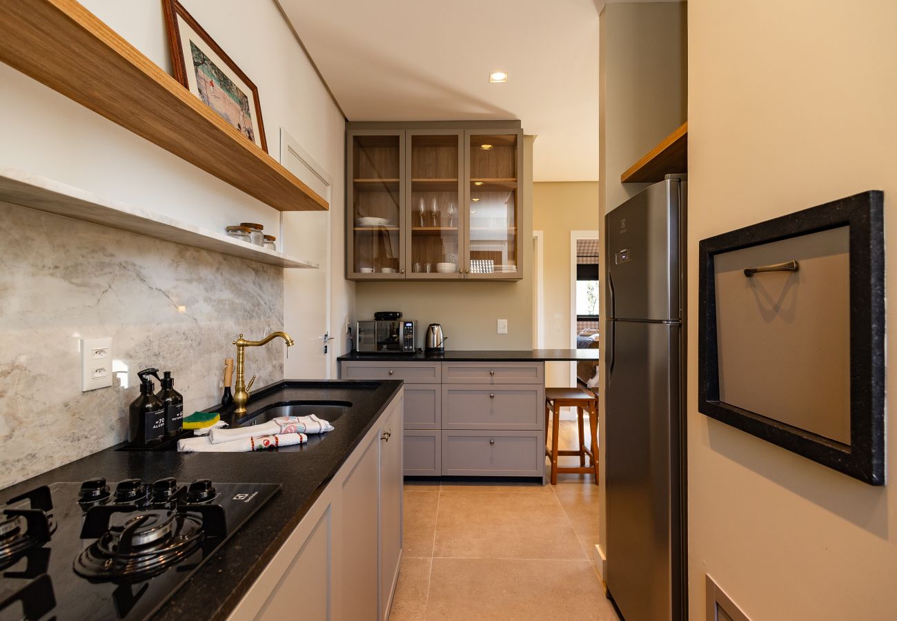 Apartamento em Gramado - Luxuoso apartamento no centro, a 400m da Rua Coberta