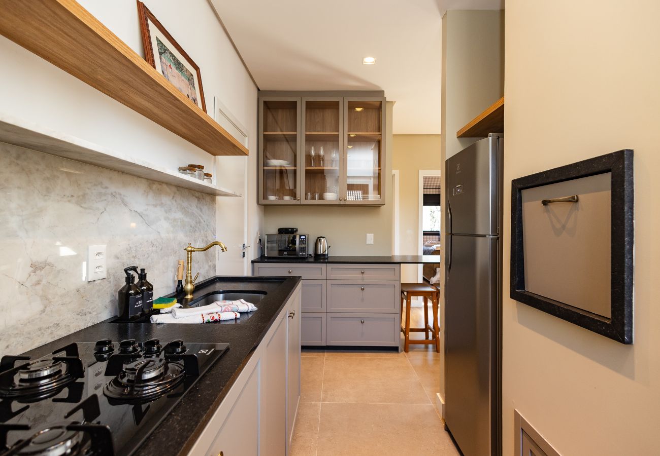 Apartamento em Gramado - Luxuoso apartamento no centro, a 400m da Rua Coberta