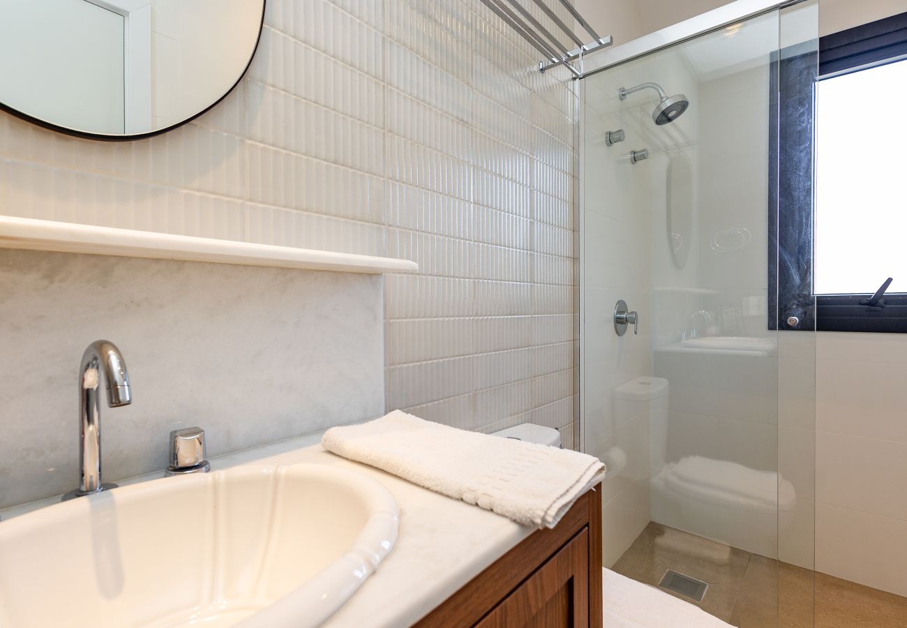 Apartamento em Gramado - Luxuoso apartamento no centro, a 400m da Rua Coberta