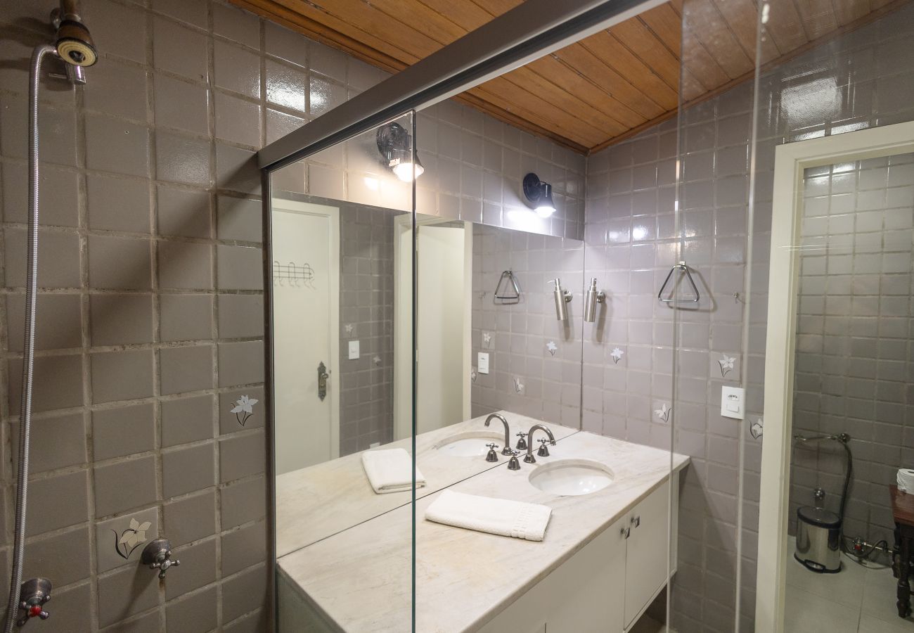 Apartamento em Gramado - Duplex 3 dormitórios a 450m da Rua Coberta!