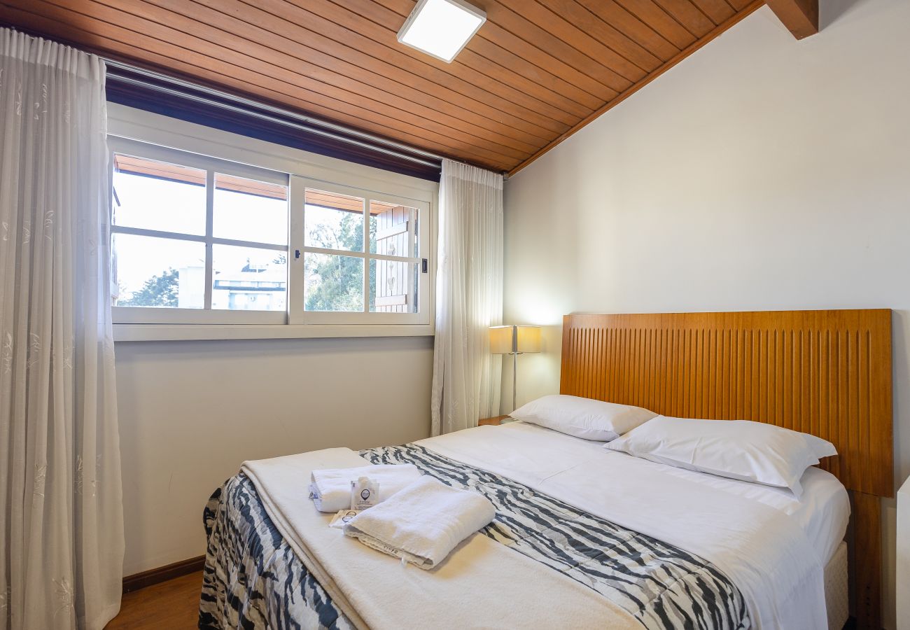 Apartamento em Gramado - Duplex 3 dormitórios a 450m da Rua Coberta!