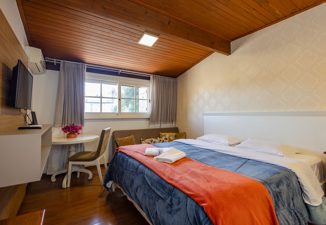 Apartamento em Gramado - Duplex 3 dormitórios a 450m da Rua Coberta!